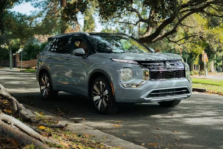 Mitsubishi Outlander thế hệ mới sắp trở lại Việt Nam