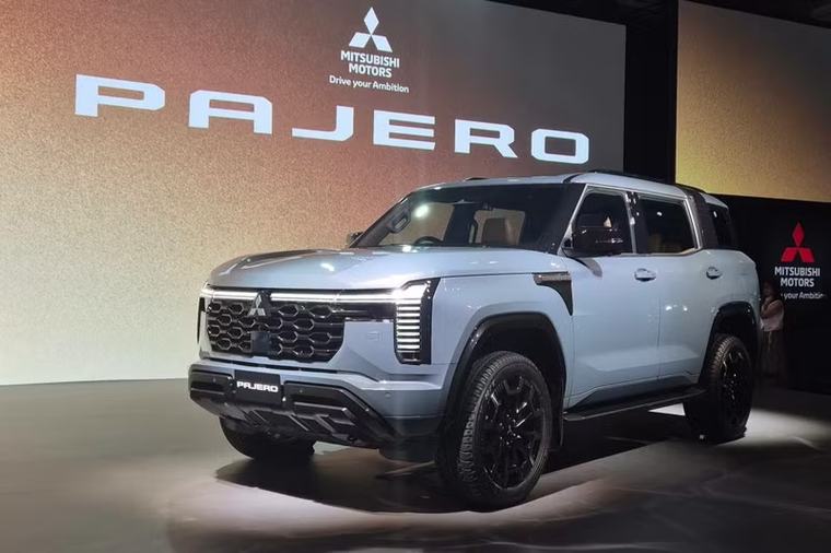Mitsubishi Pajero đời mới hút khách khi vừa ra mắt