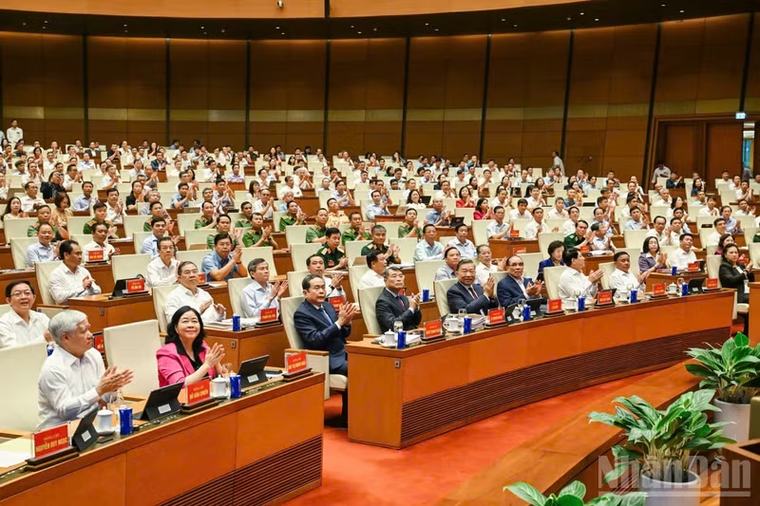 Hội nghị toàn quốc nghiên cứu, học tập, quán triệt và triển khai thực hiện một số Nghị quyết, Chỉ thị của Bộ Chính trị