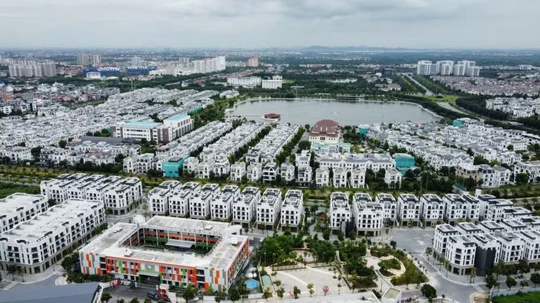 Khi nào kiểm soát, minh bạch nhà đất của từng người?